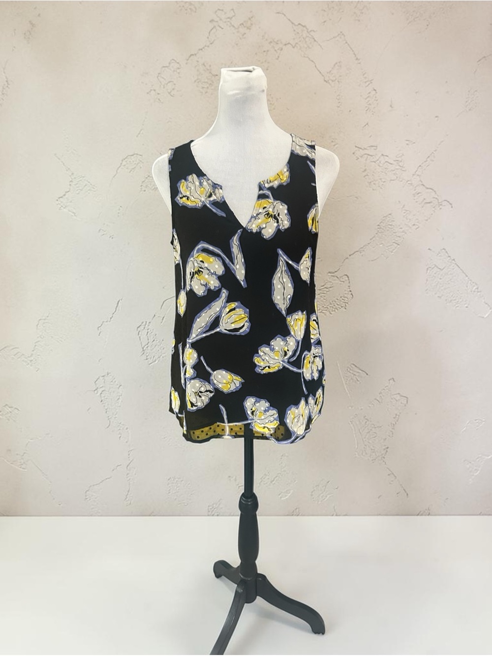 APT.9 Women's Black Floral V-Neck Sleeveless Lined Woven Tank Top, XS